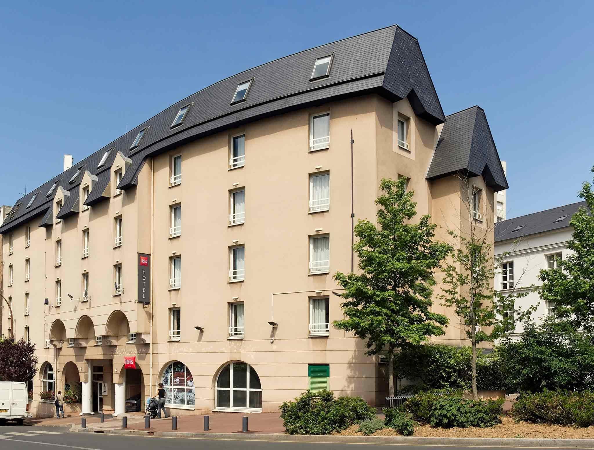 فندق إسّي لي مولينوفي  إيبيس باريس بورت دي فيرساي ماري دي إيسي المظهر الخارجي الصورة